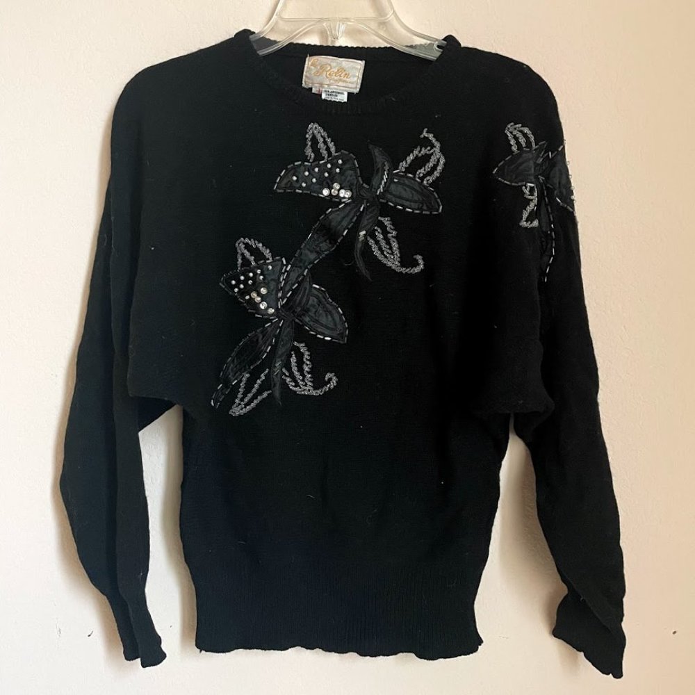 80s Lily Applique Sweater
